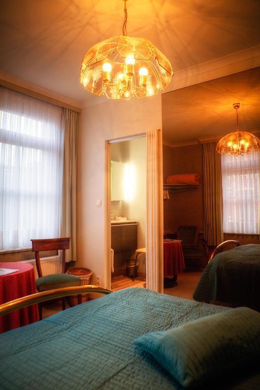 B&B Ter Vesten Ieper Ruang foto